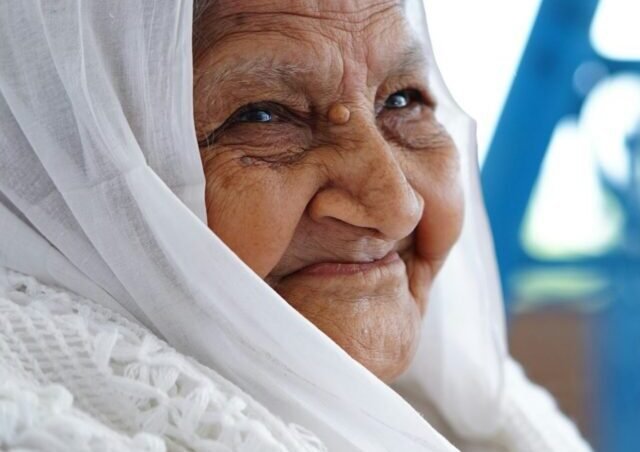 वृद्धावस्था सम्मान भत्ता